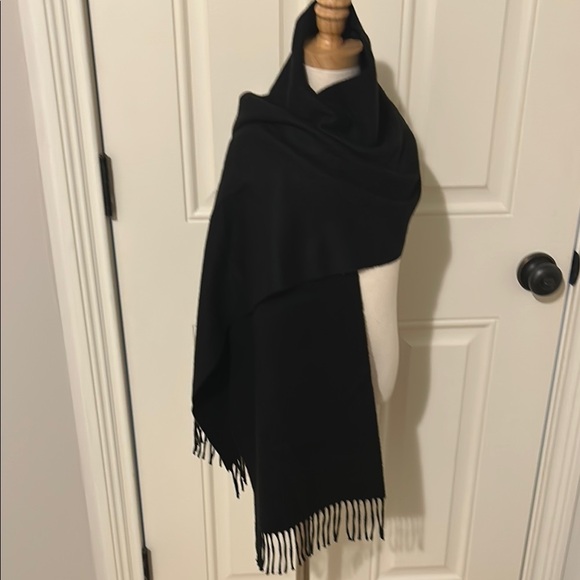 Burberry Black Cashmere Fringed Scarf - Picture 1 of 4